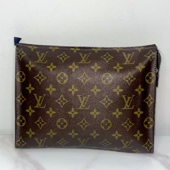 Authentic Louis Vuitton large Clutch with COA - Picture 1 of 13
